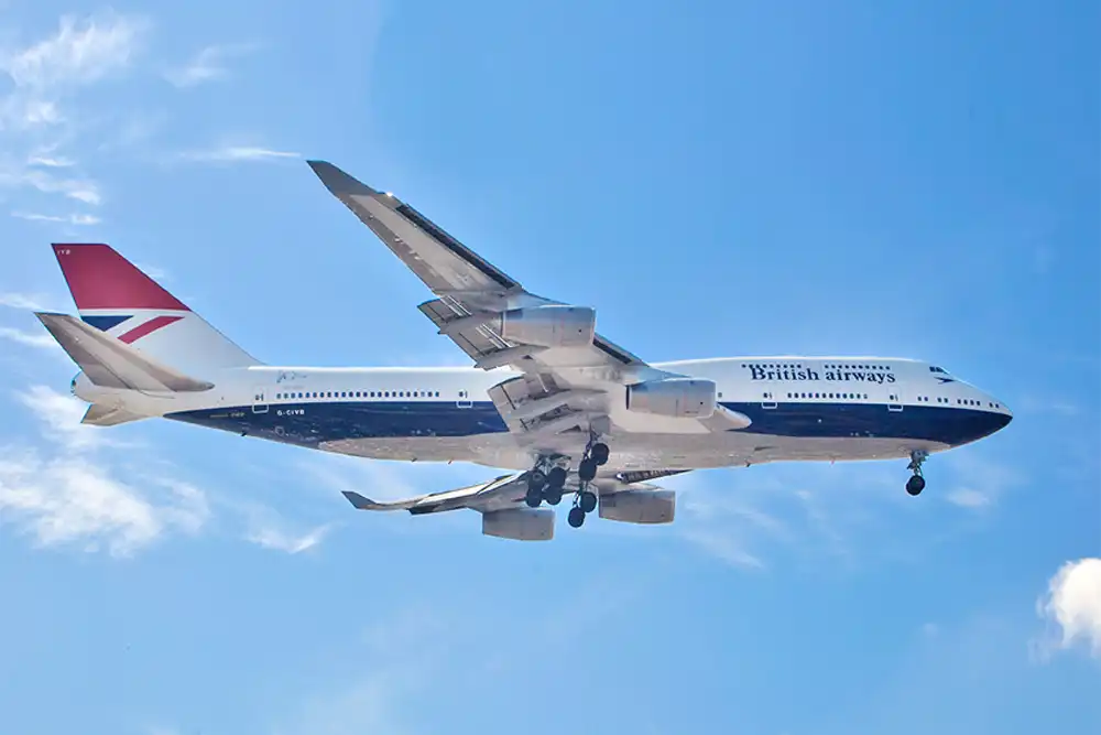 Airlines Connecting the UK to the Philippines